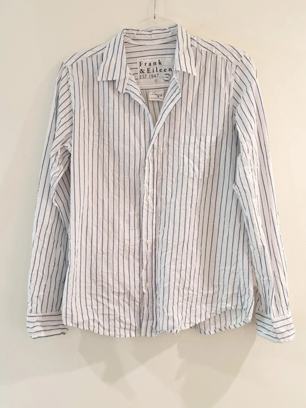 Frank & Eileen Barry Style Button-Up Blue Dotted Stripe Top - Picture 7 of 8